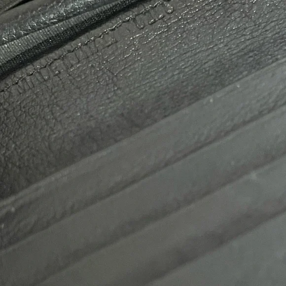 Dior Montaigne Wallet.